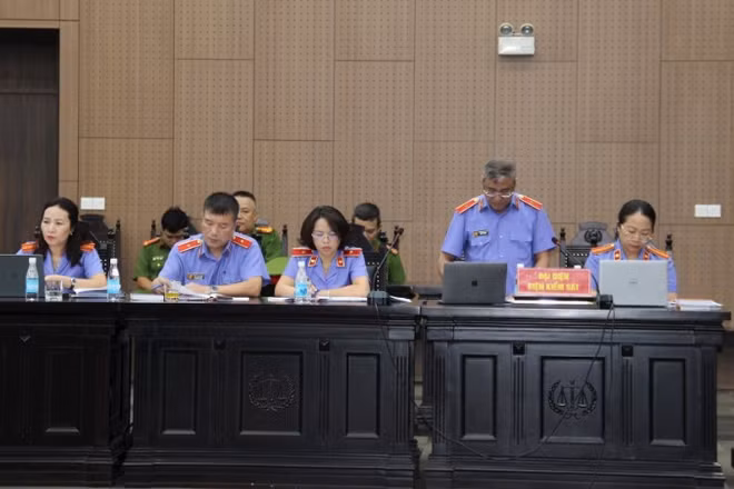 Đại diện Viện Kiểm sát tại phiên tòa.