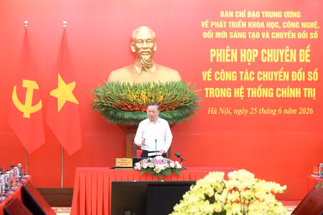 Tổng Bí thư, Chủ tịch nước Tô Lâm phát biểu tại phiên họp chuyên đề về công tác chuyển đổi số trong hệ thống chính trị. (Ảnh: ĐĂNG KHOA)