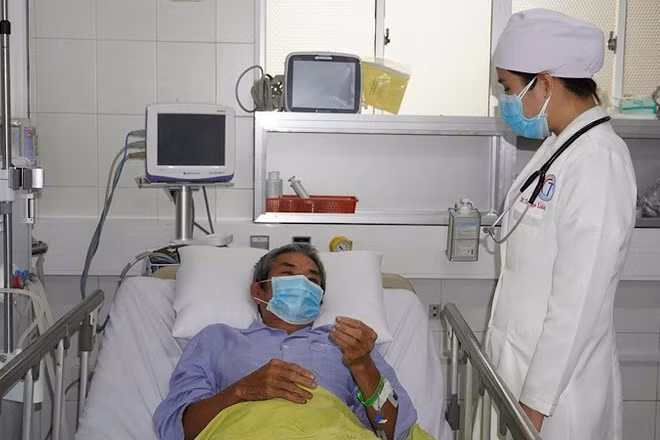 Bệnh nhân ngộ độc cá nóc đã ổn định sau điều trị tại bệnh viện.
