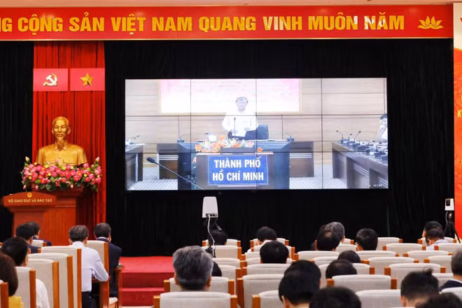 Hội nghị được triển khai trực tiếp kết hợp trực tuyến tại hơn 1.000 điểm cầu trên toàn quốc.