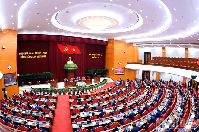 Phiên khai mạc Hội nghị lần thứ ba Ban Chấp hành Trung ương Đảng Cộng sản Việt Nam khóa XIV. (Ảnh: ĐĂNG KHOA)