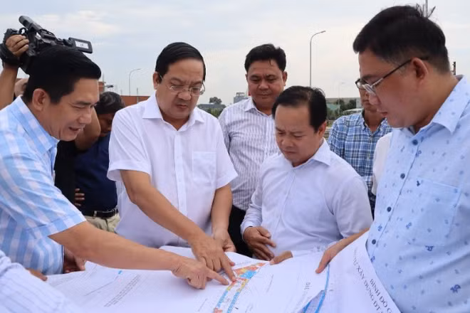 Lãnh đạo tỉnh Tây Ninh kiểm tra tiến độ giải phóng mặt bằng thi công đường vành đai 4