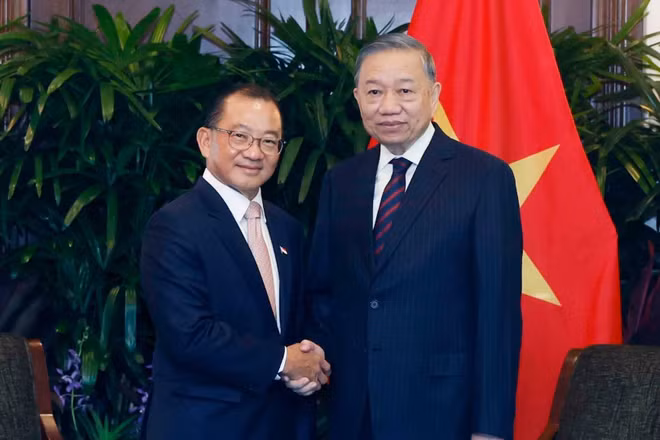 Tổng Bí thư, Chủ tịch nước Tô Lâm hội kiến Chủ tịch Quốc hội Singapore Seah Kian Peng. (Ảnh: TTXVN)