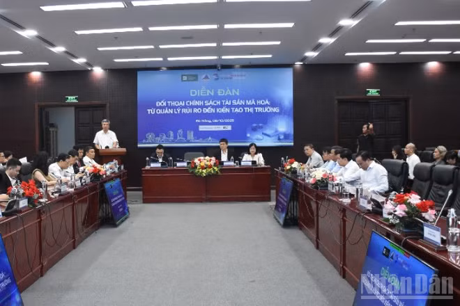 Khai mạc Diễn đàn “Đối thoại chính sách tài sản mã hóa: Từ quản lý rủi ro đến kiến tạo thị trường”. (Ảnh: ANH ĐÀO)
