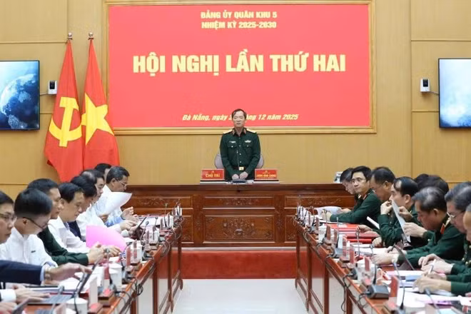 Toàn cảnh hội nghị.