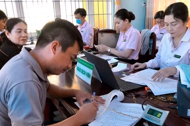 Mạng lưới điểm giao dịch chính sách thưc hiện cho vay vốn ưu đãi đa dạng, nhanh chóng, tạo thuận lợi giúp nhân dân phát triển sản xuất, kinh doanh.