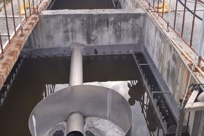 Hệ thống xử lý nước thải sinh hoạt. (Ảnh: PV)