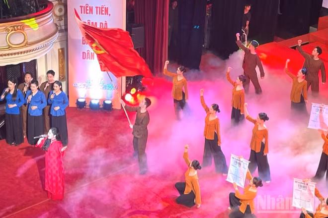 Đề xuất chọn ngày 24/11 hằng năm là “Ngày Văn hóa Việt Nam”. 