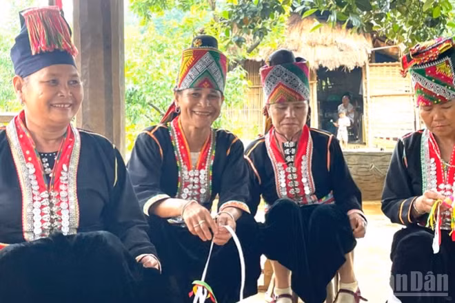Tuần “Đại đoàn kết các dân tộc-Di sản Văn hóa Việt Nam” năm 2025 có sự tham gia của hơn 200 đồng bào thuộc 18 dân tộc. 