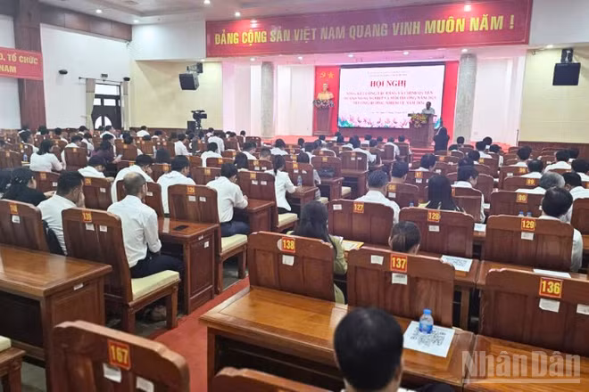 Quang cảnh hội nghị.