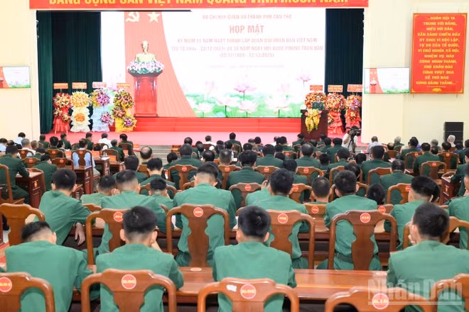 Quang cảnh buổi họp mặt.