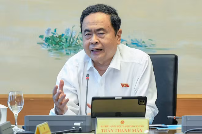 Tăng cường cơ chế thu hút đầu tư, xã hội hóa hạ tầng hàng không