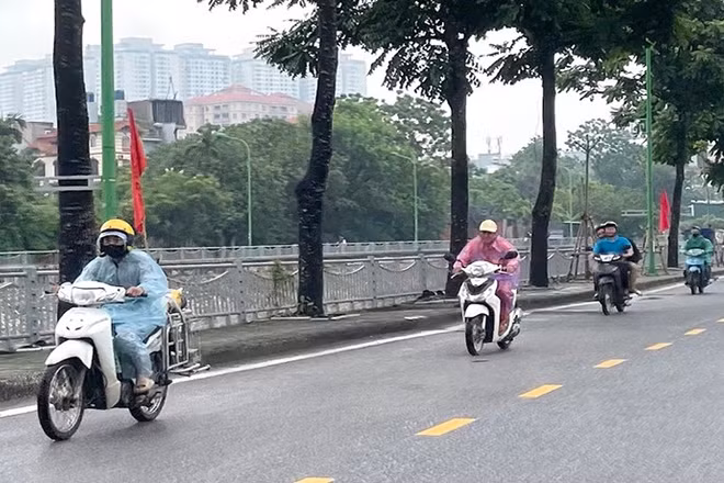Dự báo khu vực Hà Nội có lúc có mưa rào và dông. (Ảnh minh họa: Đ.T)