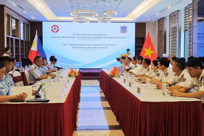 Khai mạc chương trình lưu sĩ quan trẻ Cảnh sát biển Việt Nam và Lực lượng Bảo vệ bờ biển Philippines lần thứ nhất tại Đà Nẵng.