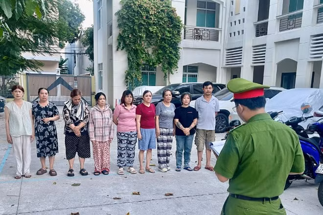 Các đối tượng tại cơ quan điều tra. (Ảnh: Công an cung cấp)