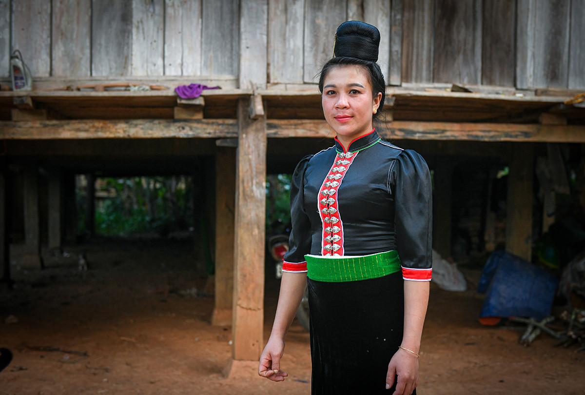 Trang phục truyền thống của phụ nữ La Ha. (Ảnh: THÀNH ĐẠT)