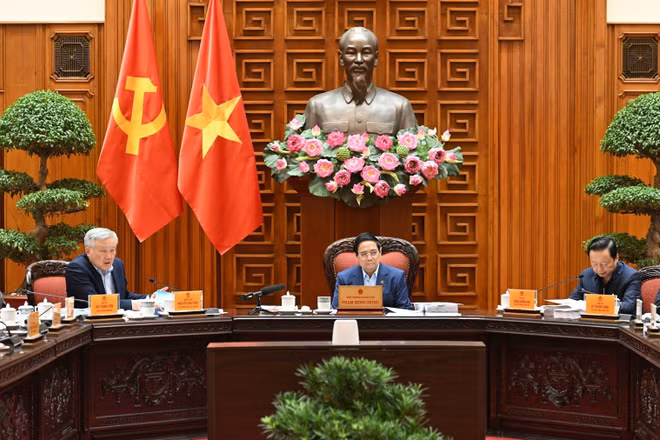 Thủ tướng Chính phủ Phạm Minh Chính chủ trì cuộc họp của Thường trực Chính phủ. (Ảnh: Trần Hải)