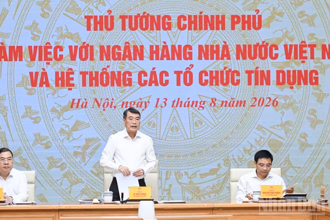 Thủ tướng Chính phủ Lê Minh Hưng chủ trì cuộc làm việc với Ngân hàng Nhà nước Việt Nam và hệ thống các tổ chức tín dụng. (Ảnh: TRẦN HẢI)