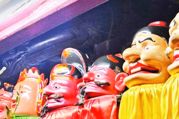 Bộ Thánh tượng được đánh giá có niên đại cổ và đẹp nhất trong các bộ đầu rối ở miền bắc. 