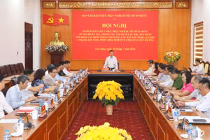 Các thành viên Ban Chỉ đạo họp bàn về kết quả triển khai thực hiện Nghị quyết số 15 ngày 22/12/2023 của Ban Chấp hành Đảng bộ tỉnh Lai Châu.