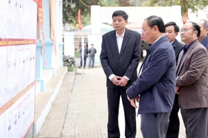 Bí thư Tỉnh ủy Lai Châu kiểm tra công tác chuẩn bị bầu cử các cấp tại xã biên giới Sin Suối Hồ.