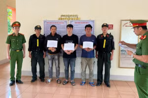 Ba trong số các đối tượng của vụ án tại cơ quan điều tra.