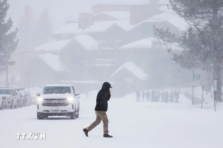 (Tư liệu) Tuyết phủ trắng xóa tại Mỹ. (Ảnh: AFP/TTXVN)