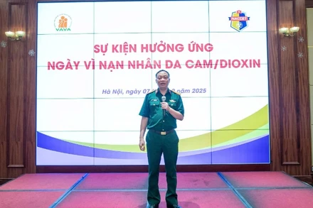 Thượng tá Trần Đức Hùng, Phó Giám đốc Trung tâm hành động Quốc gia (Naccet) phát biểu tại sự kiện.