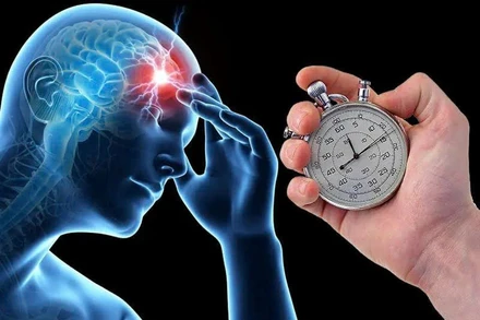 Đau đầu dài ngày, nguy cơ mắc huyết khối tĩnh mạch não