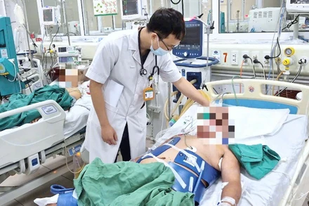 Bệnh nhân đang được điều trị tích cực.