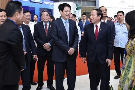 Chủ tịch nước Lương Cường dự Hội nghị Xúc tiến đầu tư Hải Phòng.