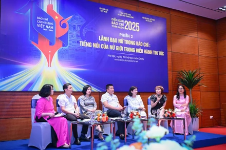 Các diễn giả tại phiên thảo luận.