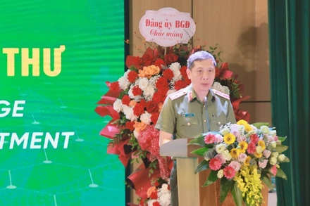 Thiếu tướng, Phó Giáo sư, Tiến sĩ Hoàng Thanh Tuyền, Giám đốc Bệnh viện 19-8 phát biểu khai mạc hội thảo.