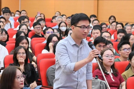 Tân bác sĩ nội trú Vũ Ngọc Duy - thủ khoa kỳ thi bác sĩ nội trú của trường Đại học Y Hà Nội lựa chọn chuyên ngành sản phụ khoa. 