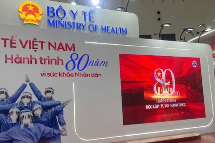 Triển lãm "Y tế Việt Nam - Hành trình 80 năm vì sức khỏe nhân dân".