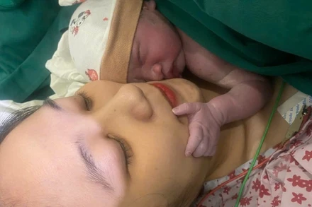 Bé trai chào đời ở Bệnh viện Thanh Nhàn.