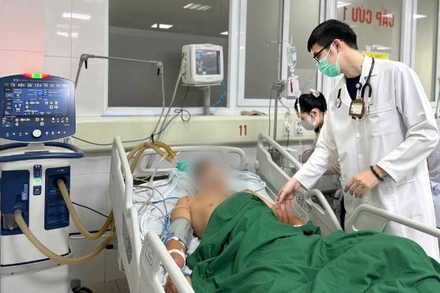 Bệnh nhân chủ quan không tiêm vaccine, phát bệnh dại sau 6 tháng bị chó cắn.