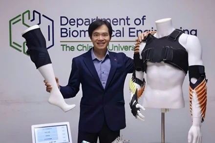 Giáo sư Raymond Kai-yu Tong sẽ mang đến sân khấu VinFuture những phần trình bày và tương tác trực tiếp với công nghệ giúp bệnh nhân phục hồi chức năng. (Ảnh: CUHK)