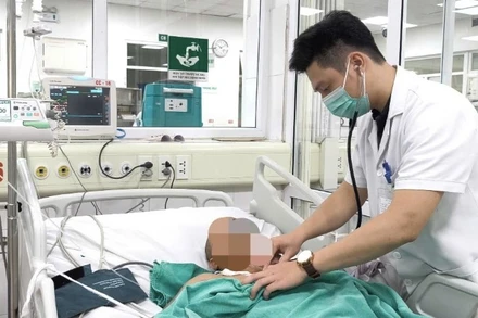 Bệnh nhân nguy kịch vì mắc uốn ván. 