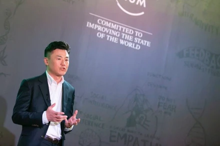 Trên sân khấu VinFuture, Giáo sư Ho-Young Kim sẽ chia sẻ về triển vọng một thế hệ robot có khả năng thích ứng cao, bền bỉ và hiệu quả hơn. (Ảnh: WEF)