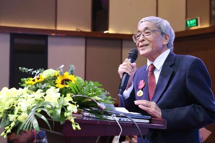 Phó Giáo sư, Tiến sĩ Trần Trọng Hải, Chủ tịch Hội Phục hồi chức năng Việt Nam phát biểu tại hội nghị.