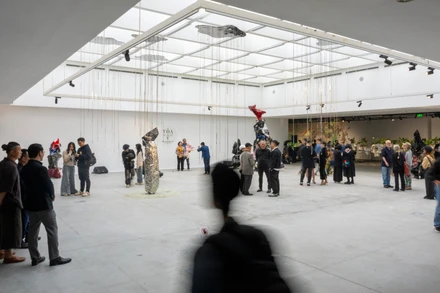 Lễ khai mạc triển lãm “Tỏa V-Điểm chạm khoa học”.