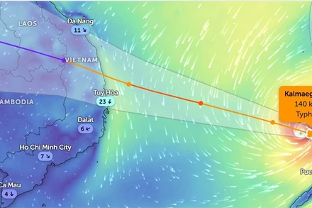 Vị trí bão số 13 lúc 11 giờ 20 phút ngày 5/11. (Ảnh Zoom Earth)