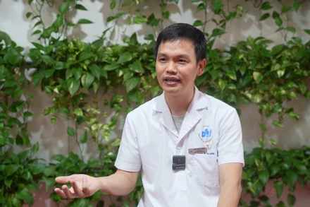 Theo Tiến sĩ, bác sĩ Vũ Huy Lượng, Trưởng khoa Laser và săn sóc da, Bệnh viện Da liễu Trung ương.