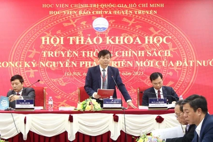 Phó Giáo sư, Tiến sĩ Phạm Minh Sơn, Giám đốc Học viện phát biểu chào mừng hội thảo.