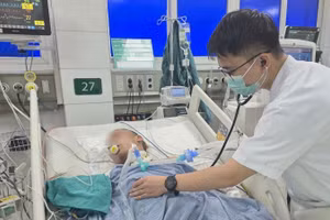 Bệnh viện Bạch Mai liên tục tiếp nhận nhiều ca uốn ván nặng điều trị tại Viện Y học Nhiệt đới Bạch Mai.