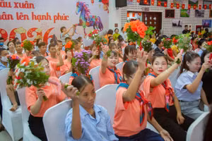 Với chủ đề “Đem ánh sáng nhân ái - Chạm nỗi niềm không tên” kỷ niệm ngày Thalassemia Thế giới, nhiều hoạt động hướng tới các vấn đề về tâm lý-xã hội của người bệnh, đặc biệt là chia sẻ với những nỗi niềm riêng của phụ nữ, trẻ em gái mắc bệnh tan máu bẩm sinh và những người mẹ có con bị bệnh.