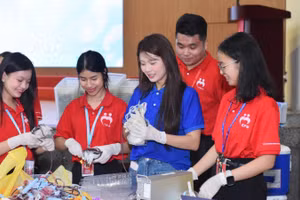 Hiến máu cứu người là một nghĩa cử cao đẹp, mang lại sự sống cho người bệnh. 