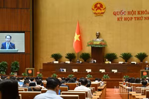 Quốc hội họp phiên chiều 8/4. (Ảnh: THỦY NGUYÊN)