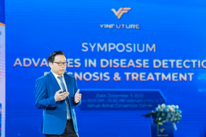 Giáo sư, Tiến sĩ Trần Trung Dũng.